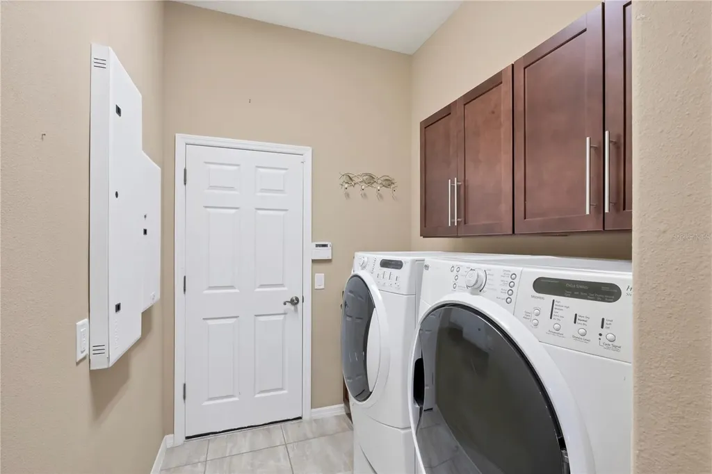 575 Fore Drive Bradenton FL 34208