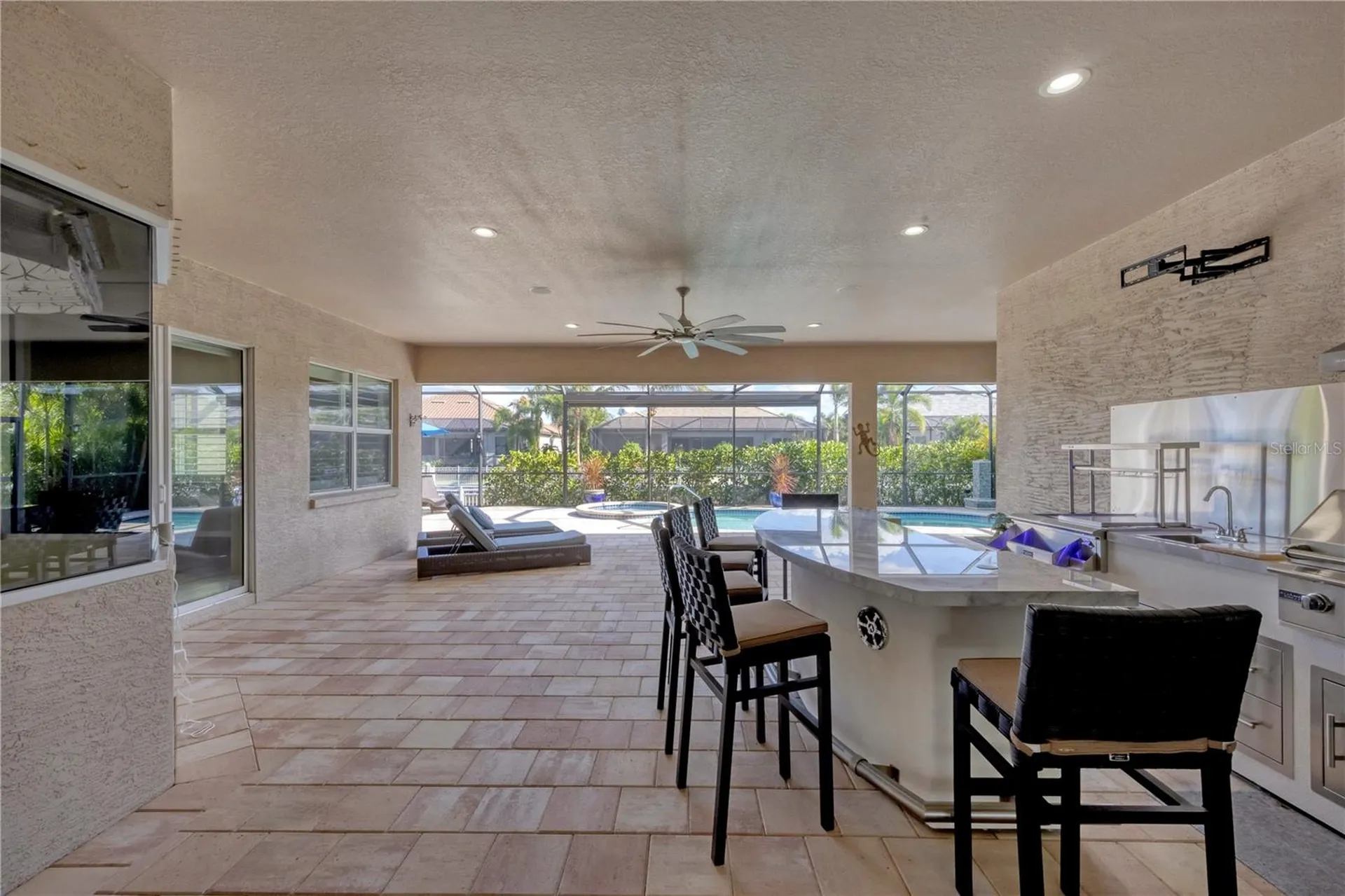 575 Fore Drive Bradenton FL 34208