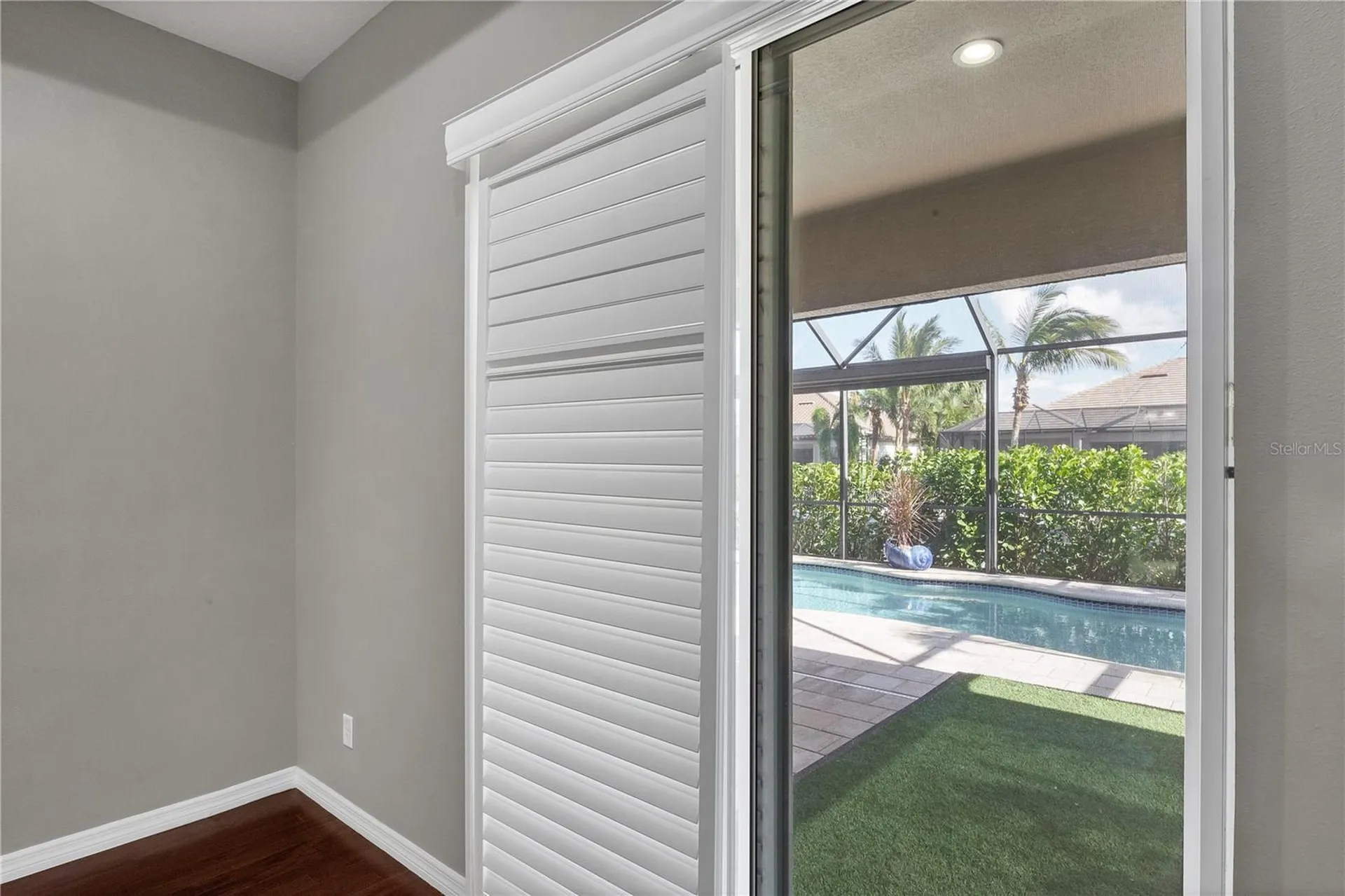 575 Fore Drive Bradenton FL 34208