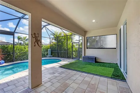 575 Fore Drive Bradenton FL 34208