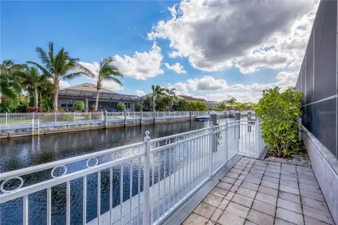 575 Fore Drive Bradenton FL 34208
