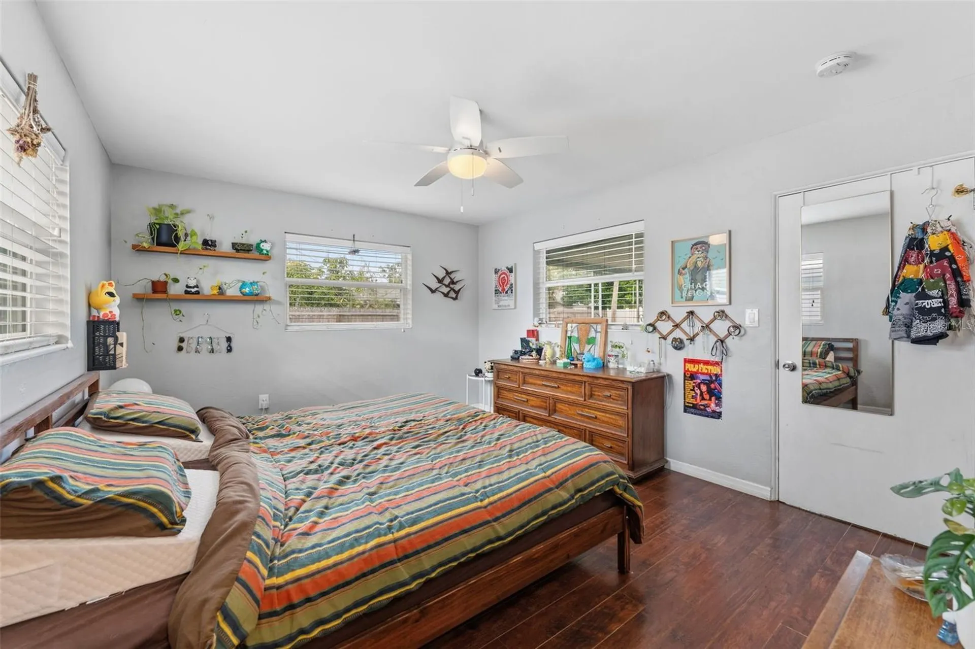 5911 36th Avenue N St Petersburg FL 33710