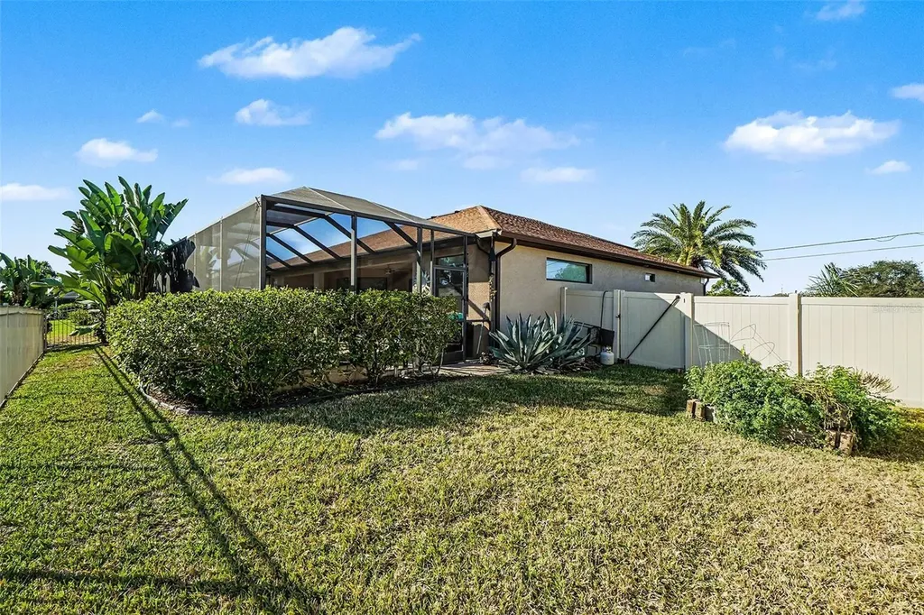 2127 SE 17th Place Cape Coral FL 33990