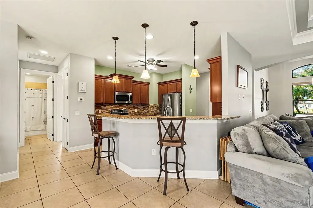 2127 SE 17th Place Cape Coral FL 33990