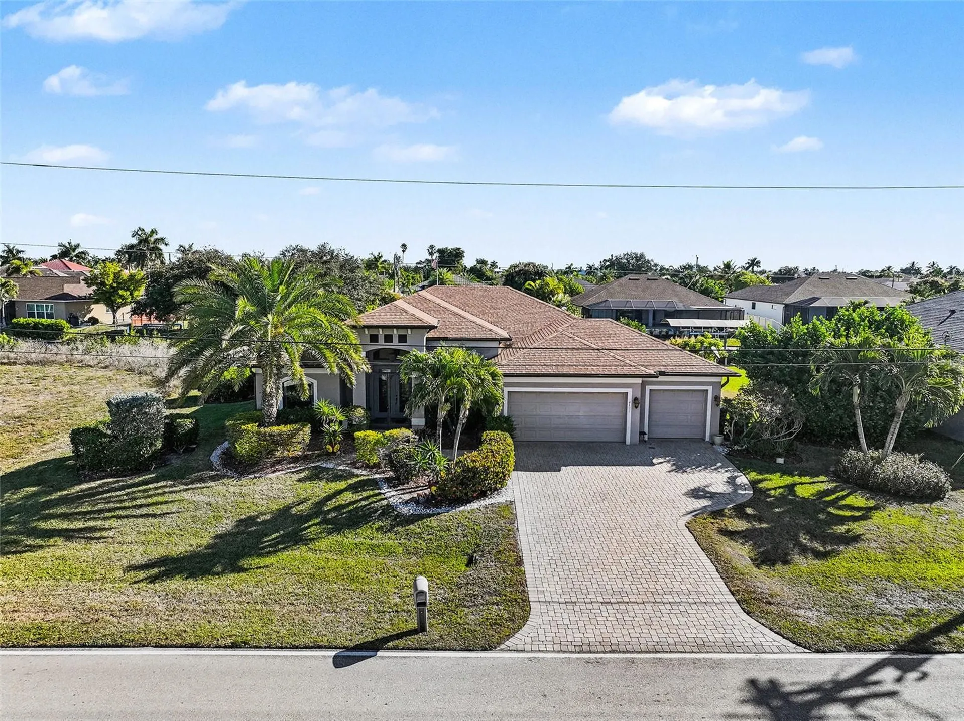 2127 SE 17th Place Cape Coral FL 33990