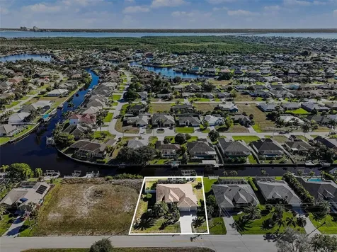 2127 SE 17th Place Cape Coral FL 33990