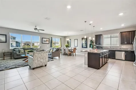 2305 Gladiolus Lane Mascotte FL 34753