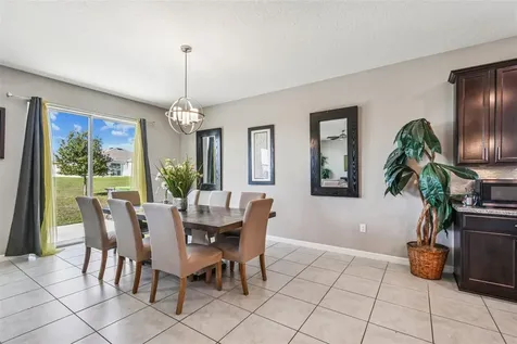 2305 Gladiolus Lane Mascotte FL 34753