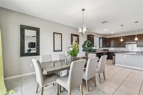 2305 Gladiolus Lane Mascotte FL 34753