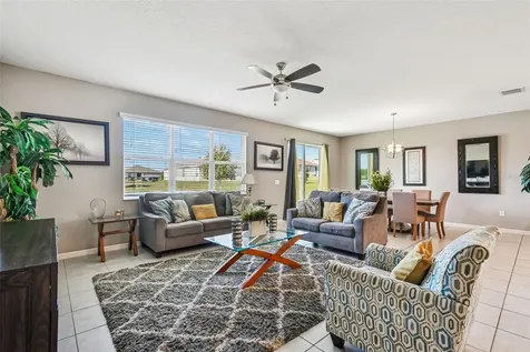 2305 Gladiolus Lane Mascotte FL 34753