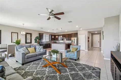 2305 Gladiolus Lane Mascotte FL 34753