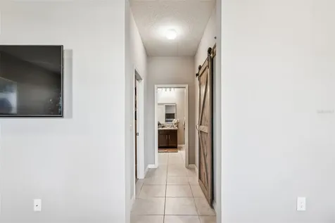 2305 Gladiolus Lane Mascotte FL 34753