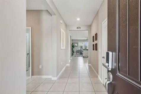 2305 Gladiolus Lane Mascotte FL 34753