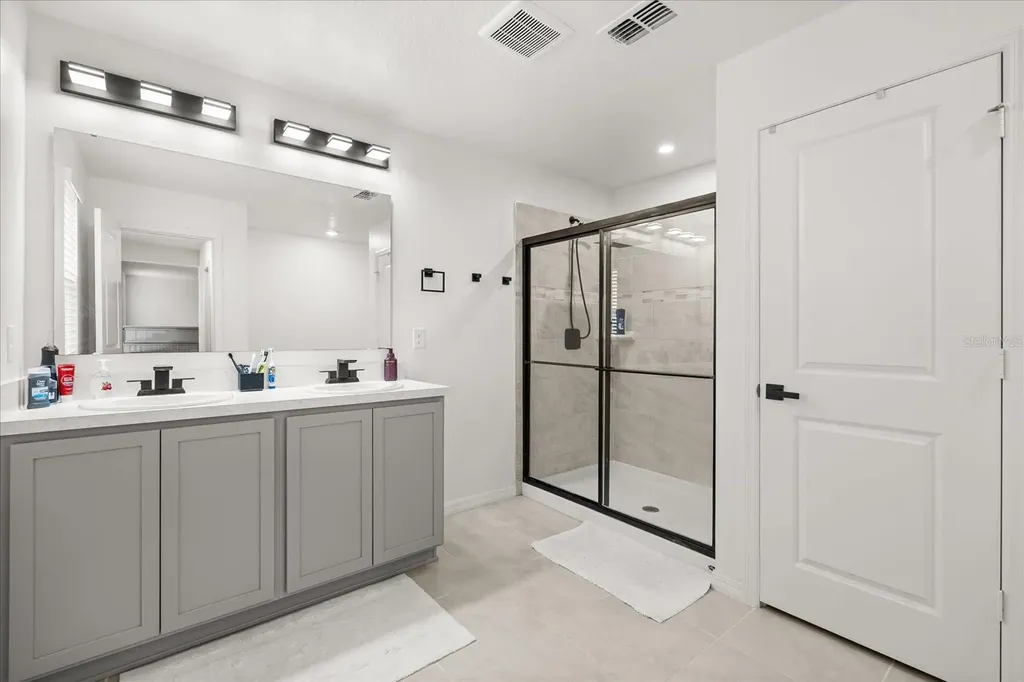 1470 Geranium Drive Mascotte FL 34753