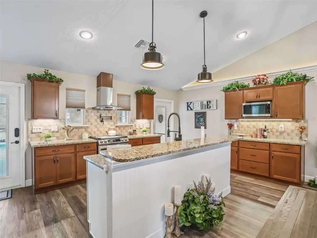 6570 SE 175th Court Morriston FL 32668