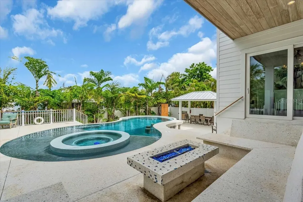 149 Mckinley Drive Sarasota FL 34236