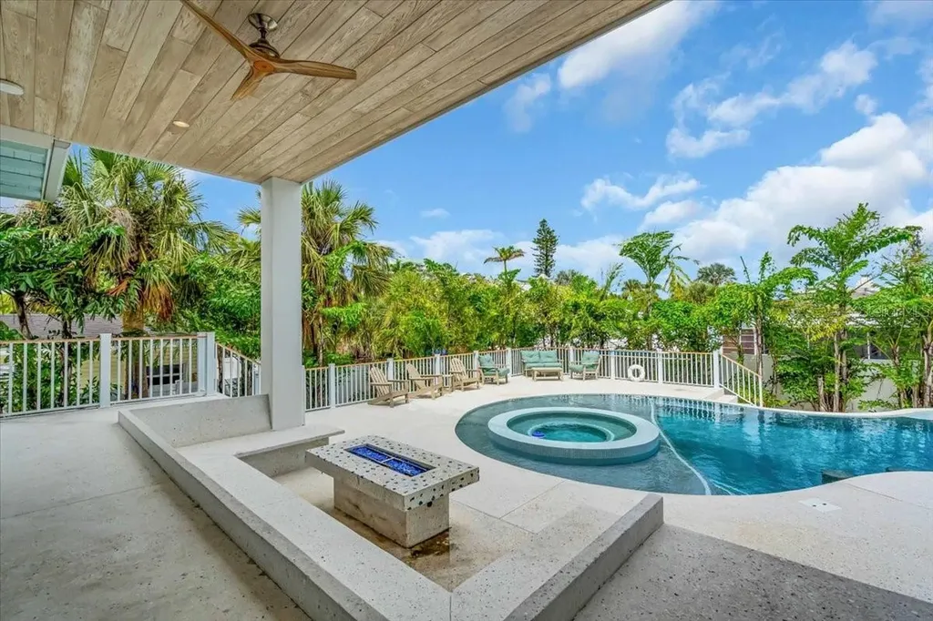149 Mckinley Drive Sarasota FL 34236