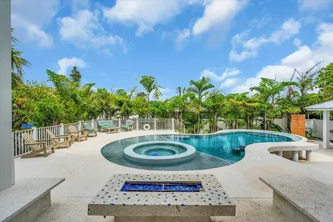 149 Mckinley Drive Sarasota FL 34236