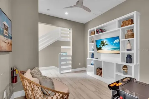 149 Mckinley Drive Sarasota FL 34236