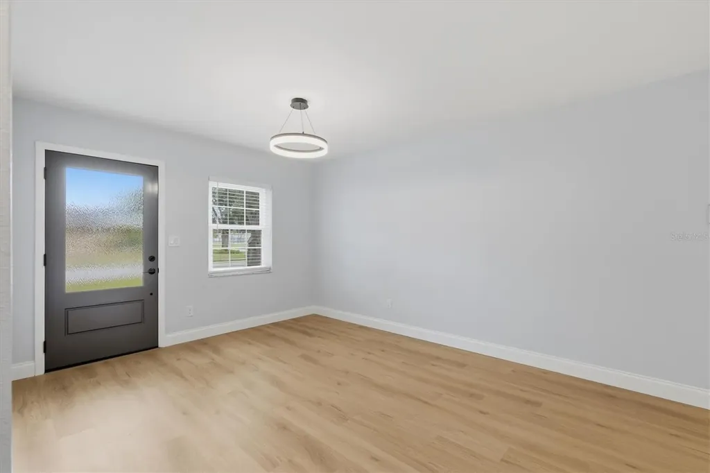 4702 W Bay View Avenue Tampa FL 33611
