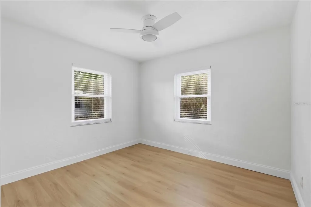 4702 W Bay View Avenue Tampa FL 33611