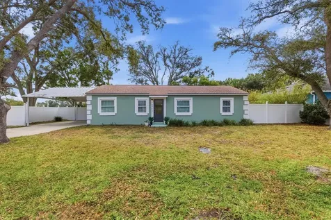 4702 W Bay View Avenue Tampa FL 33611