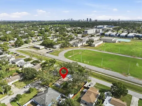 4702 W Bay View Avenue Tampa FL 33611