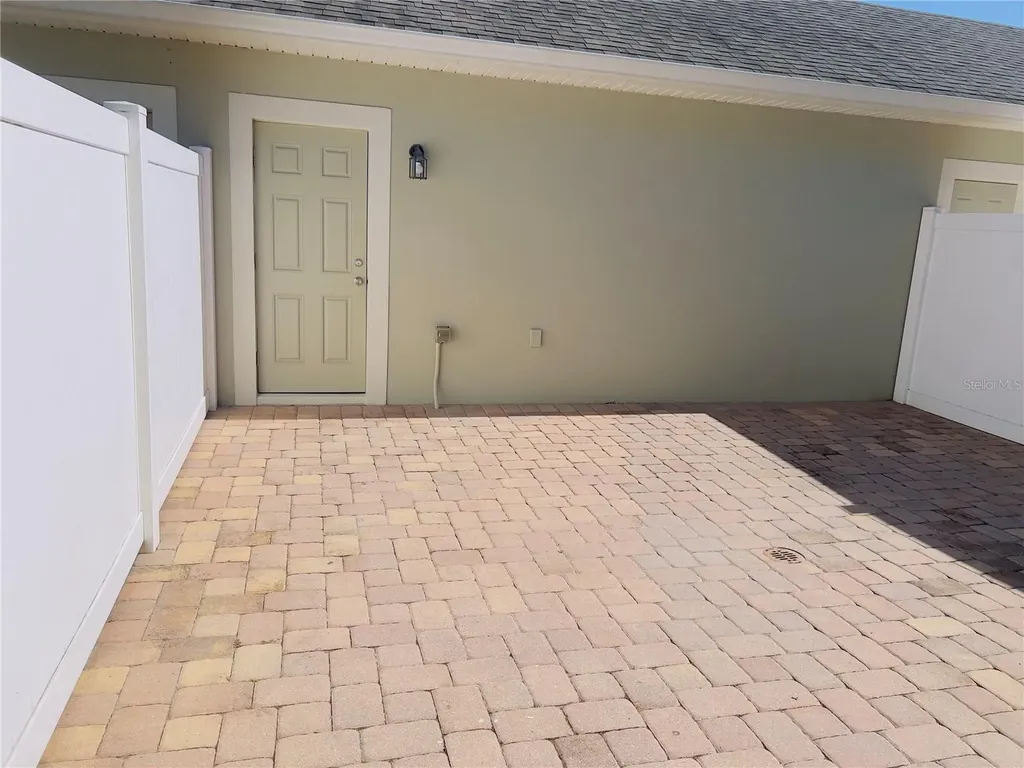 8969 Fullerwood Avenue Orlando FL 32832