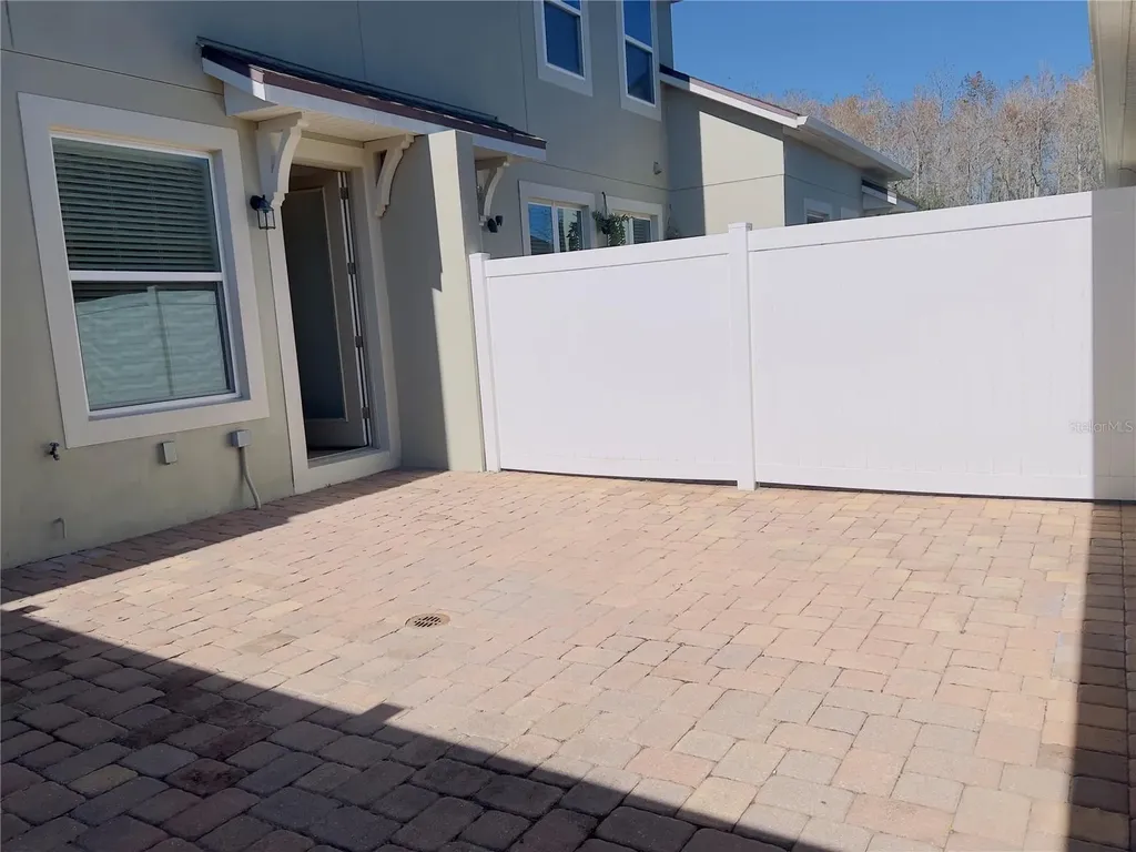8969 Fullerwood Avenue Orlando FL 32832