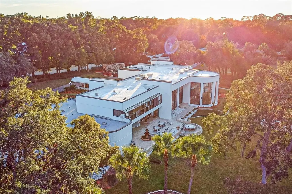 812 Sweetwater Club Boulevard Longwood FL 32779