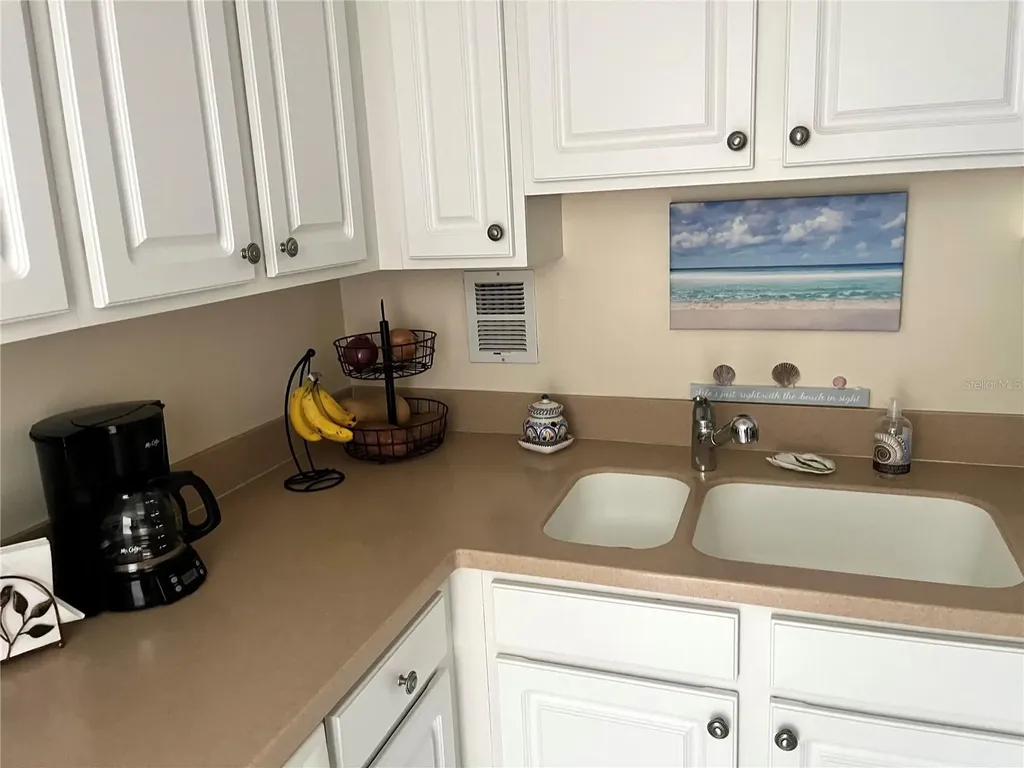 880 Mandalay Avenue Clearwater Beach FL 33767