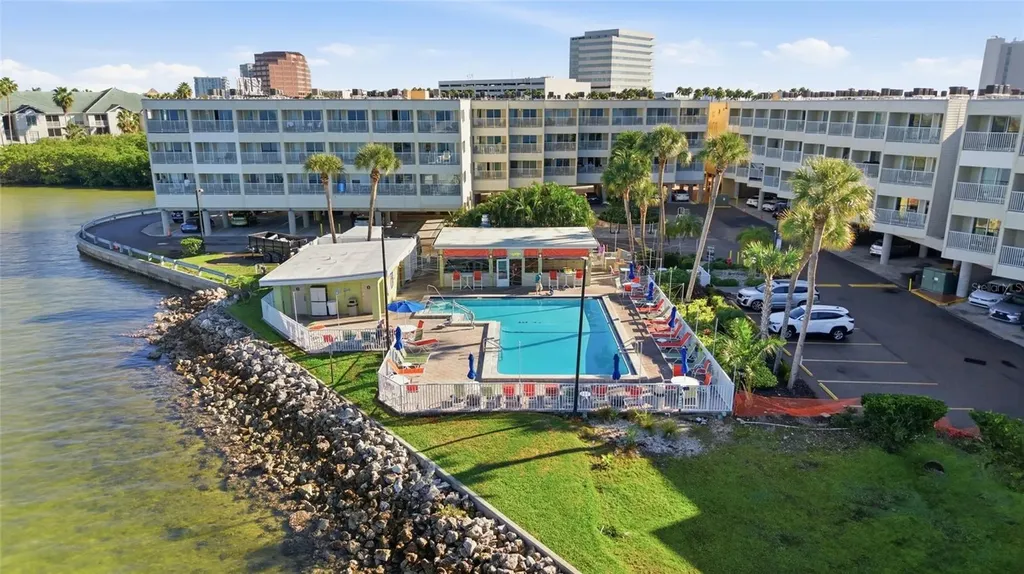 2506 N Rocky Point Drive Tampa FL 33607