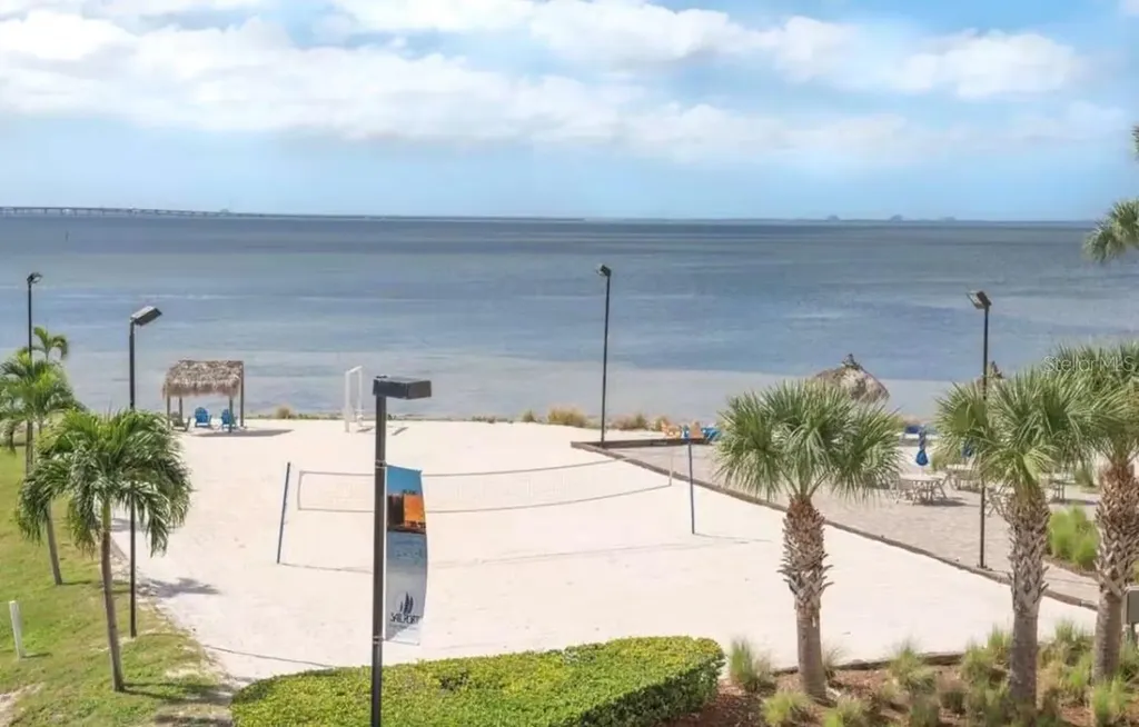 2506 N Rocky Point Drive Tampa FL 33607