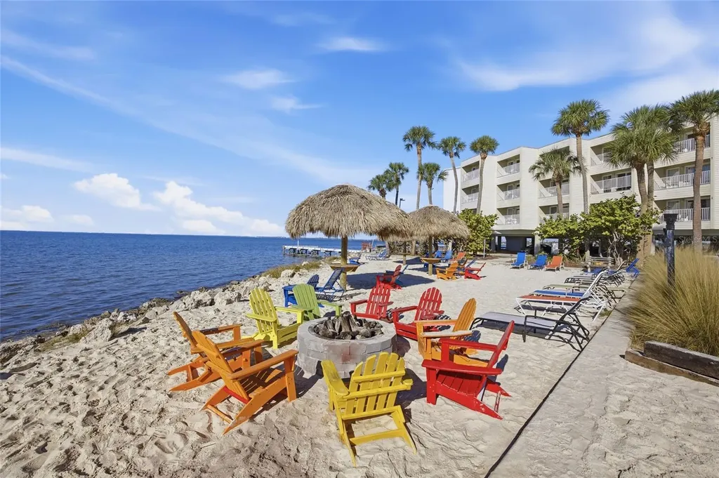 2506 N Rocky Point Drive Tampa FL 33607
