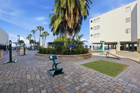 2506 N Rocky Point Drive Tampa FL 33607