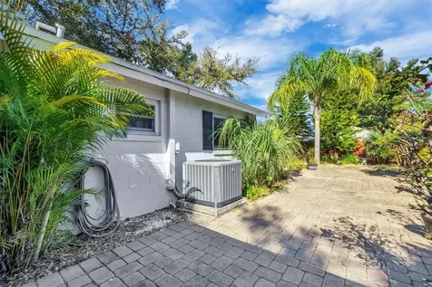 105 Owen Circle S Auburndale FL 33823
