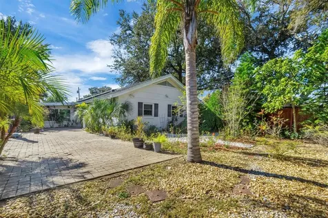 105 Owen Circle S Auburndale FL 33823