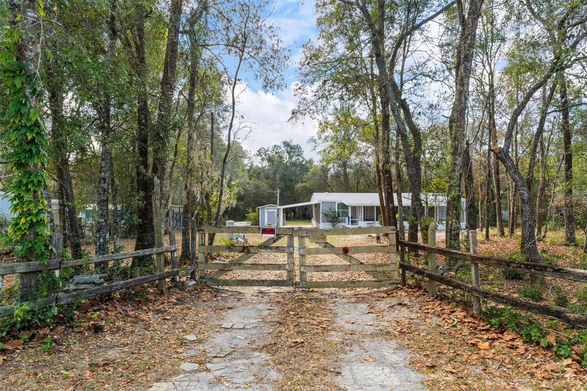 1696 E Naperville Lane Hernando FL 34442