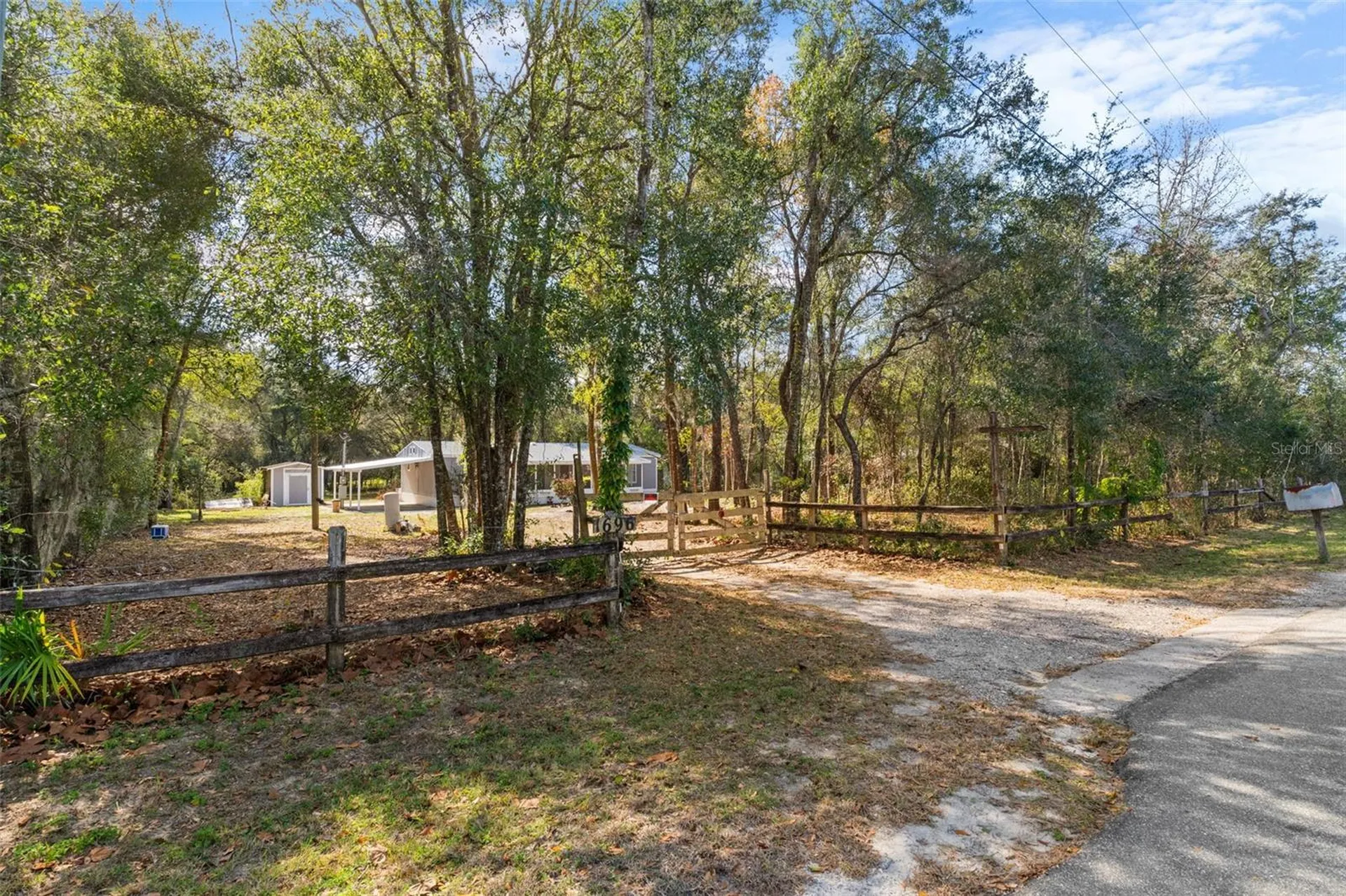 1696 E Naperville Lane Hernando FL 34442
