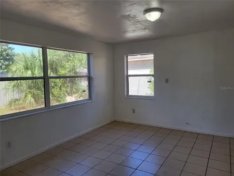 1421 Prescott Street S St Petersburg FL 33712