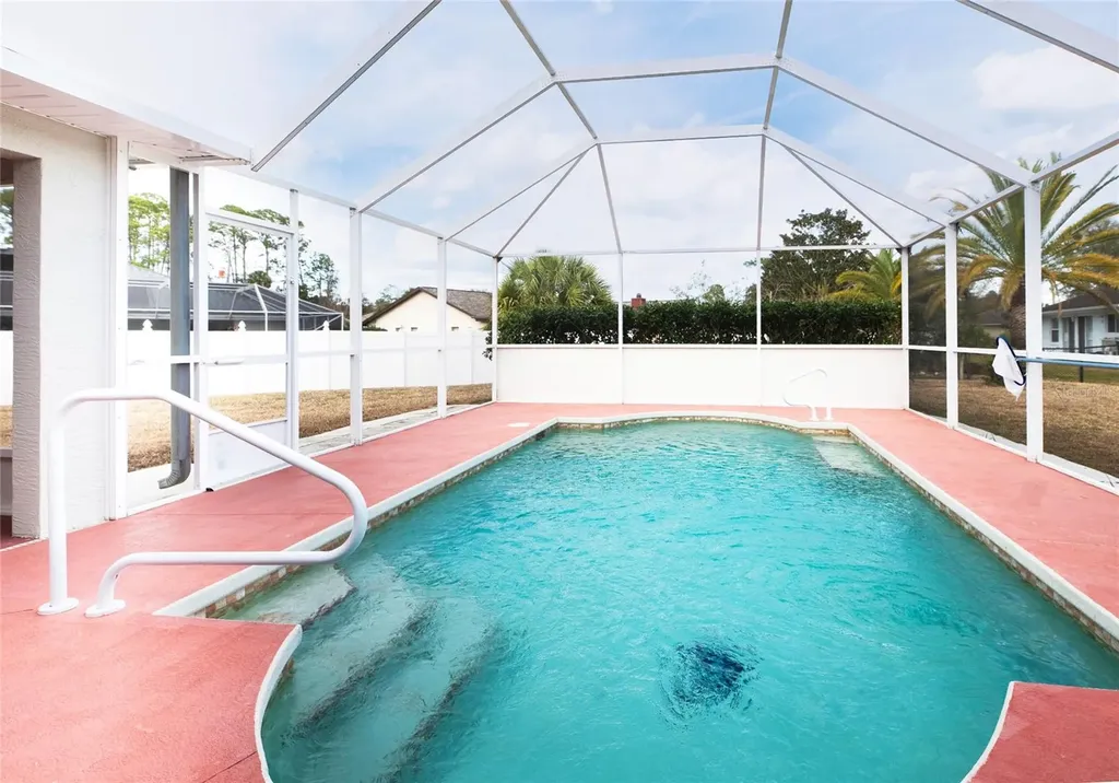 4 Fortress Court Palm Coast FL 32137