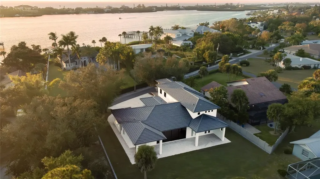 2414 Bayshore Road Nokomis FL 34275