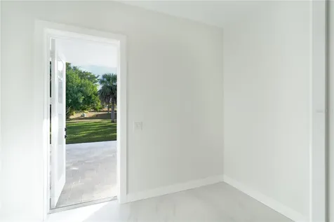 2414 Bayshore Road Nokomis FL 34275