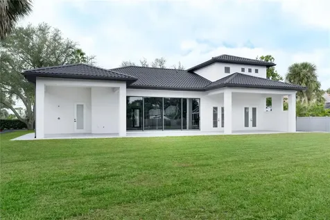 2414 Bayshore Road Nokomis FL 34275