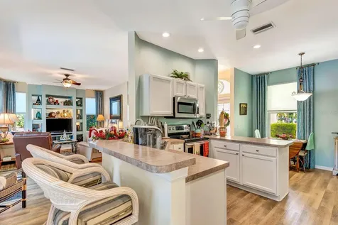 6200 Weymouth Drive Sarasota FL 34238
