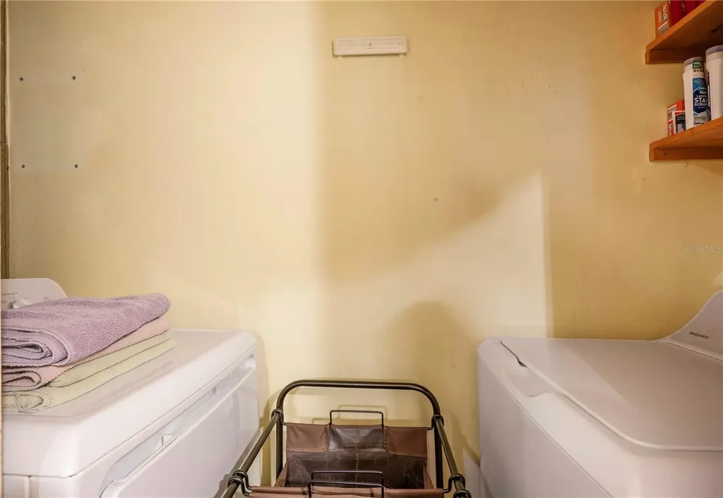 5214 Cedarbend Drive Fort Myers FL 33919