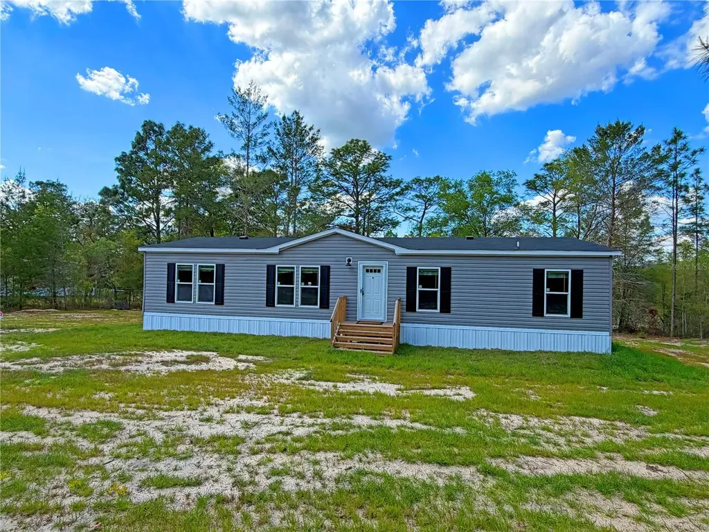 194 Whirlwind Loop Hawthorne FL 32640