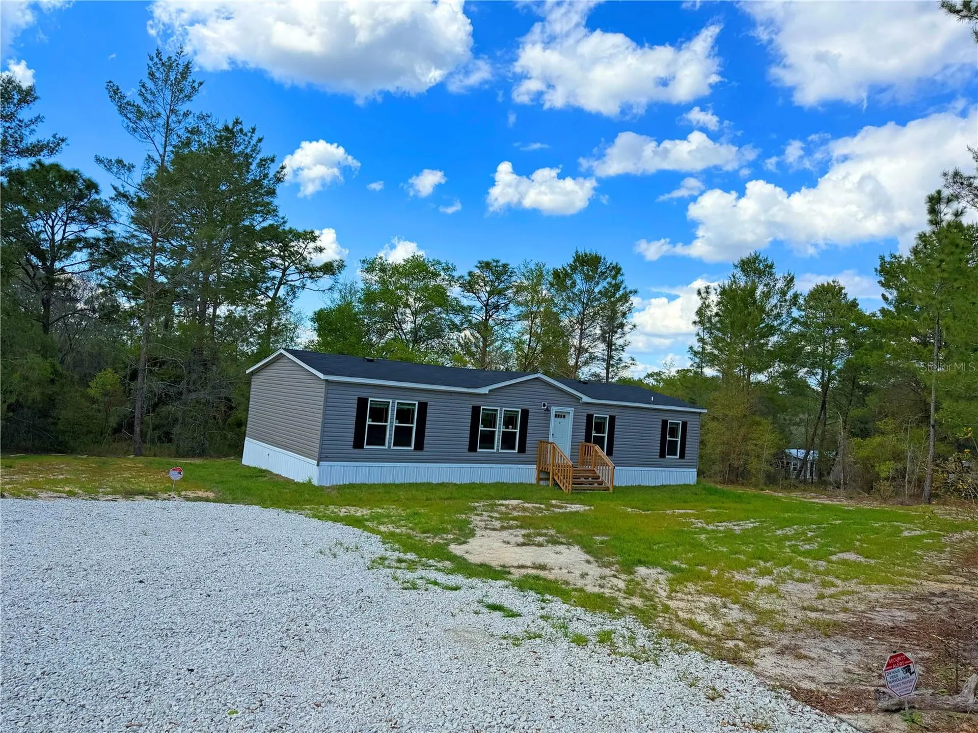 194 Whirlwind Loop Hawthorne FL 32640