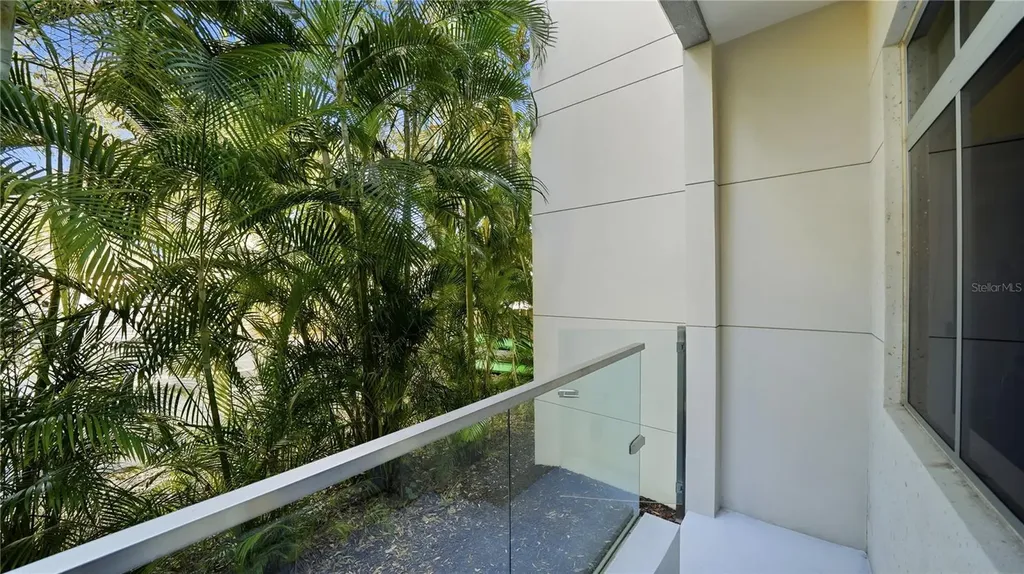 209 Cosmopolitan Court Sarasota FL 34236