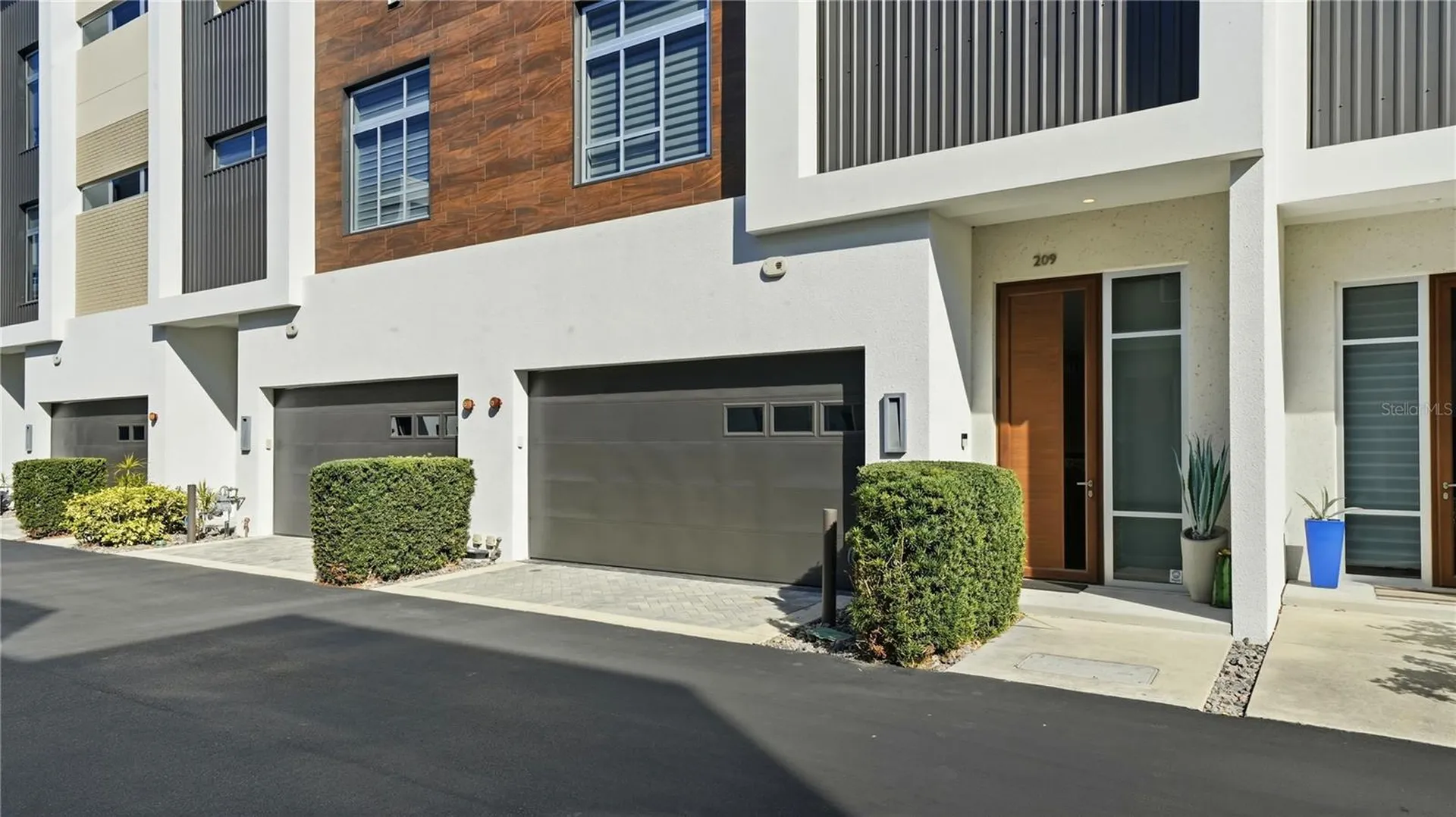 209 Cosmopolitan Court Sarasota FL 34236